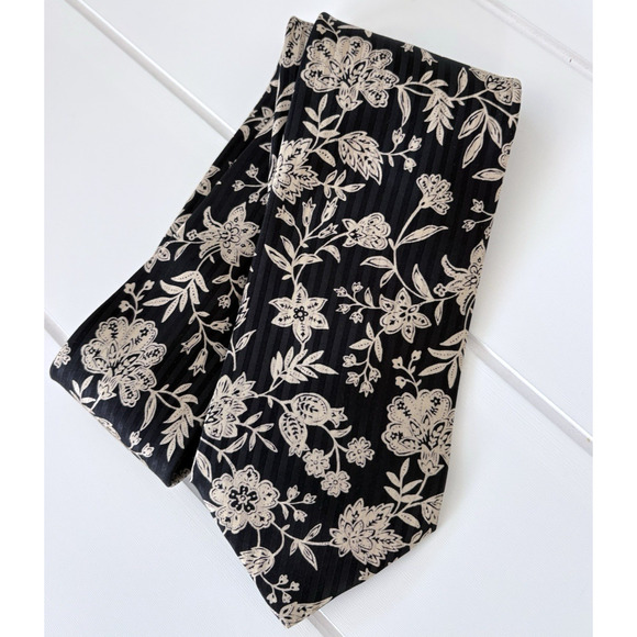 Brioni Floral Silk Tie Black Cream Stripe Handmade Italy 3.5